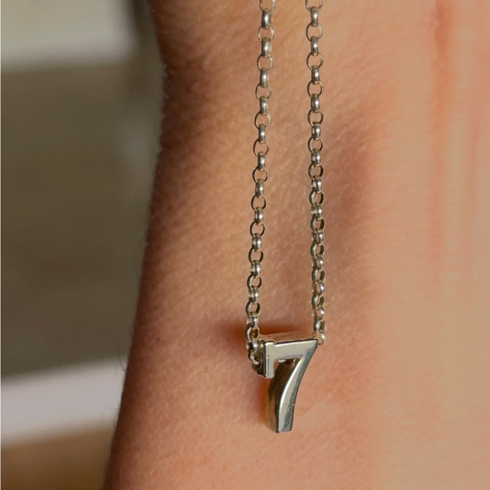 AZAGGI Serif Font Charm Pendant SEVEN ( 7 ) Necklace 18” - Picture 2 of 8